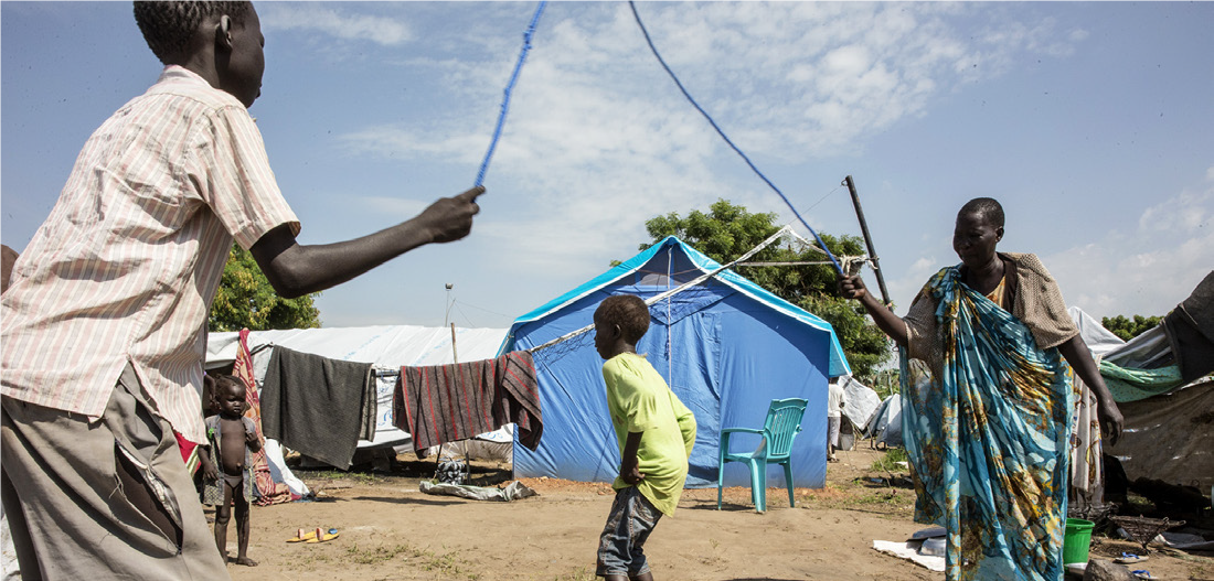 Internally displaced poeple in south Sudan playing together